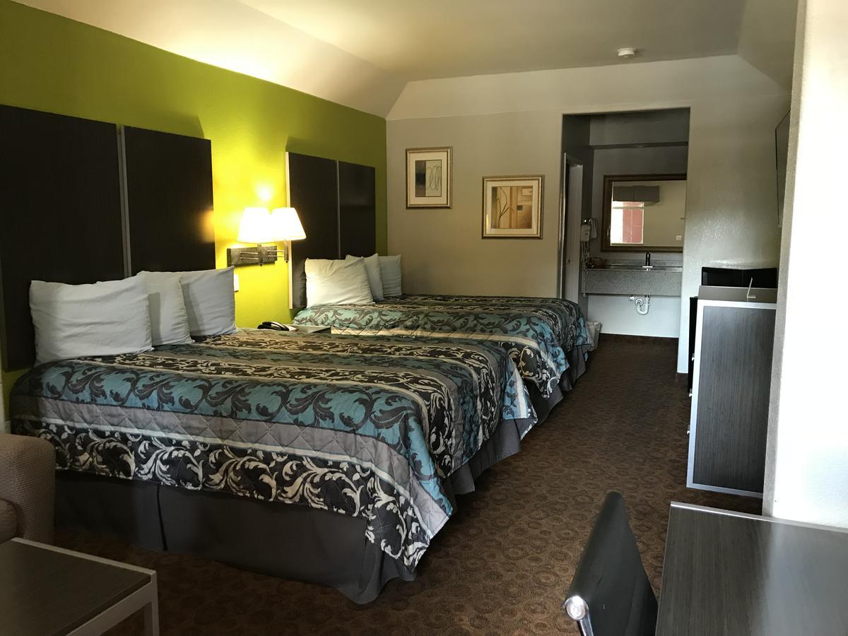 Camelot Inn&Suites Aldine Eksteriør bilde