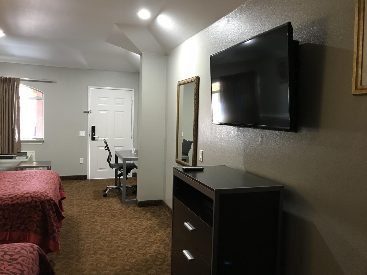 Camelot Inn&Suites Aldine Eksteriør bilde