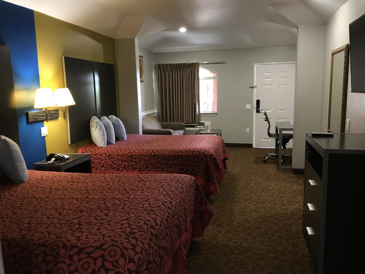 Camelot Inn&Suites Aldine Eksteriør bilde